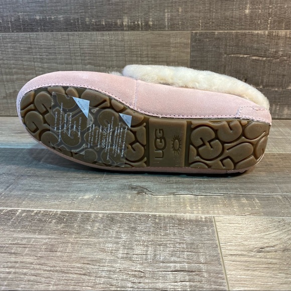 UGG Dakota Spill Seam Slippers Light Pink - Picture 5 of 6